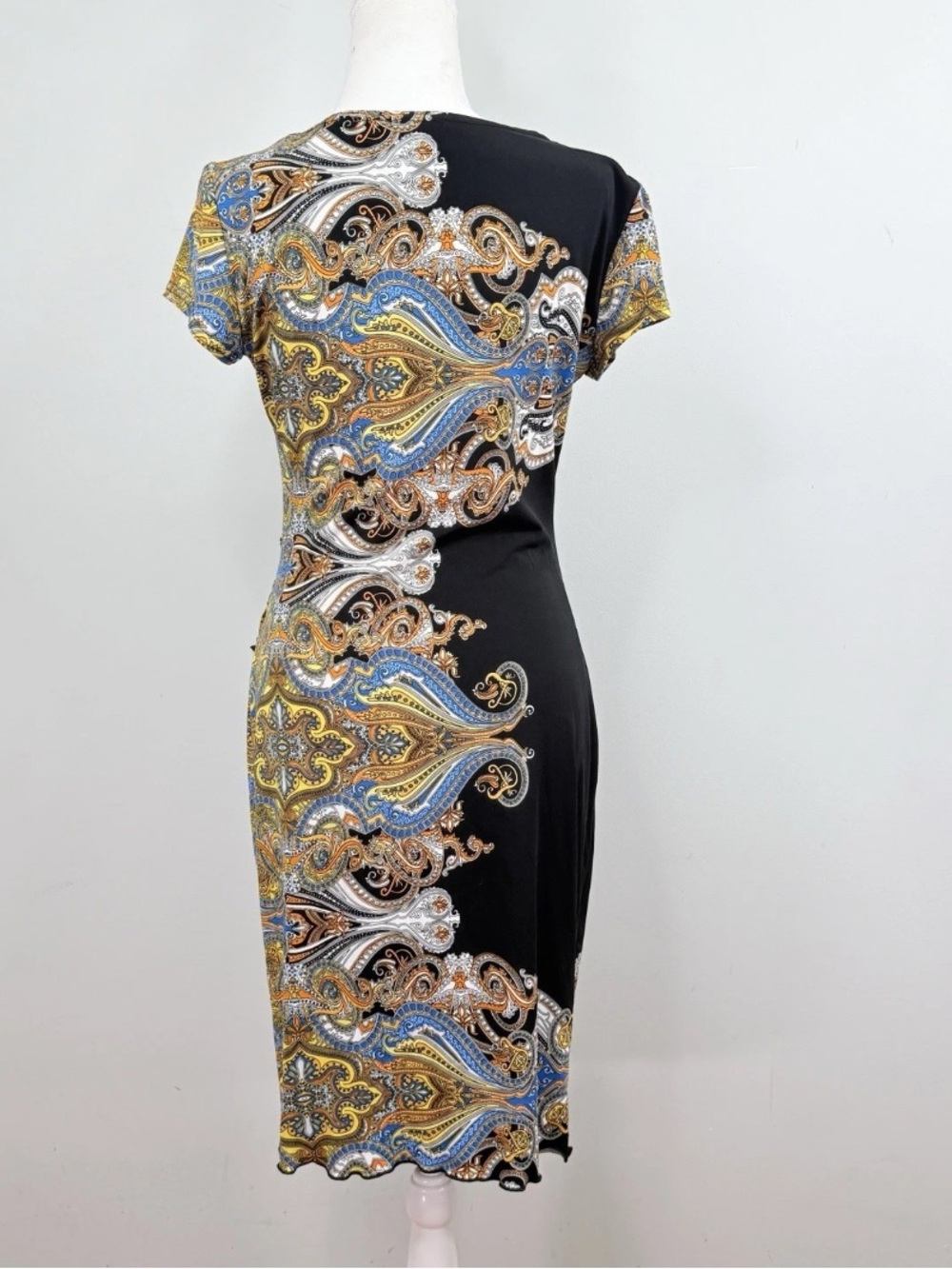 Joseph Ribkoff black paisley sheath dress with ruched side detailing size 10. - Picture 4 of 12